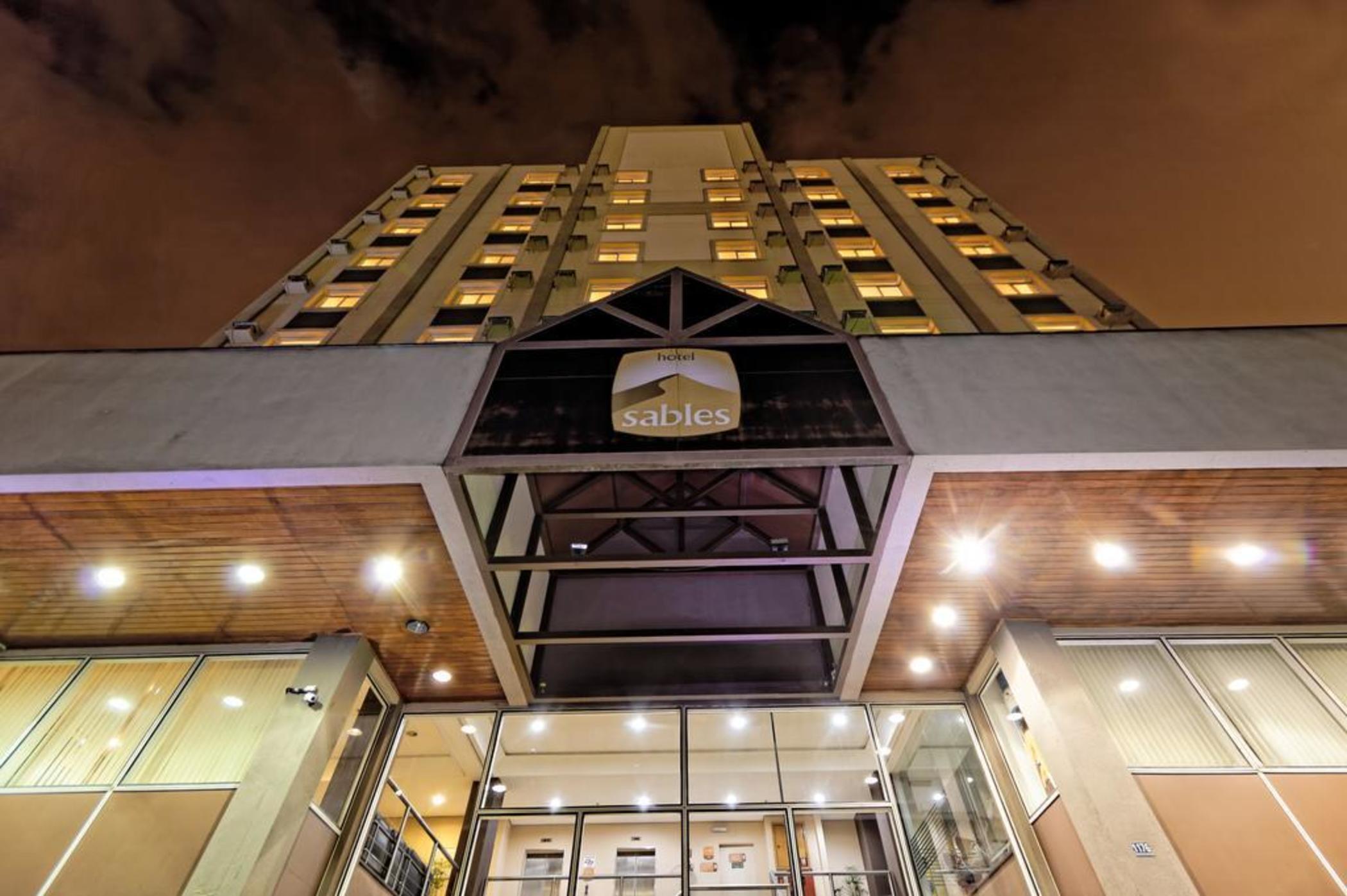 Sables Hotel กัวรูยุส ภายนอก รูปภาพ