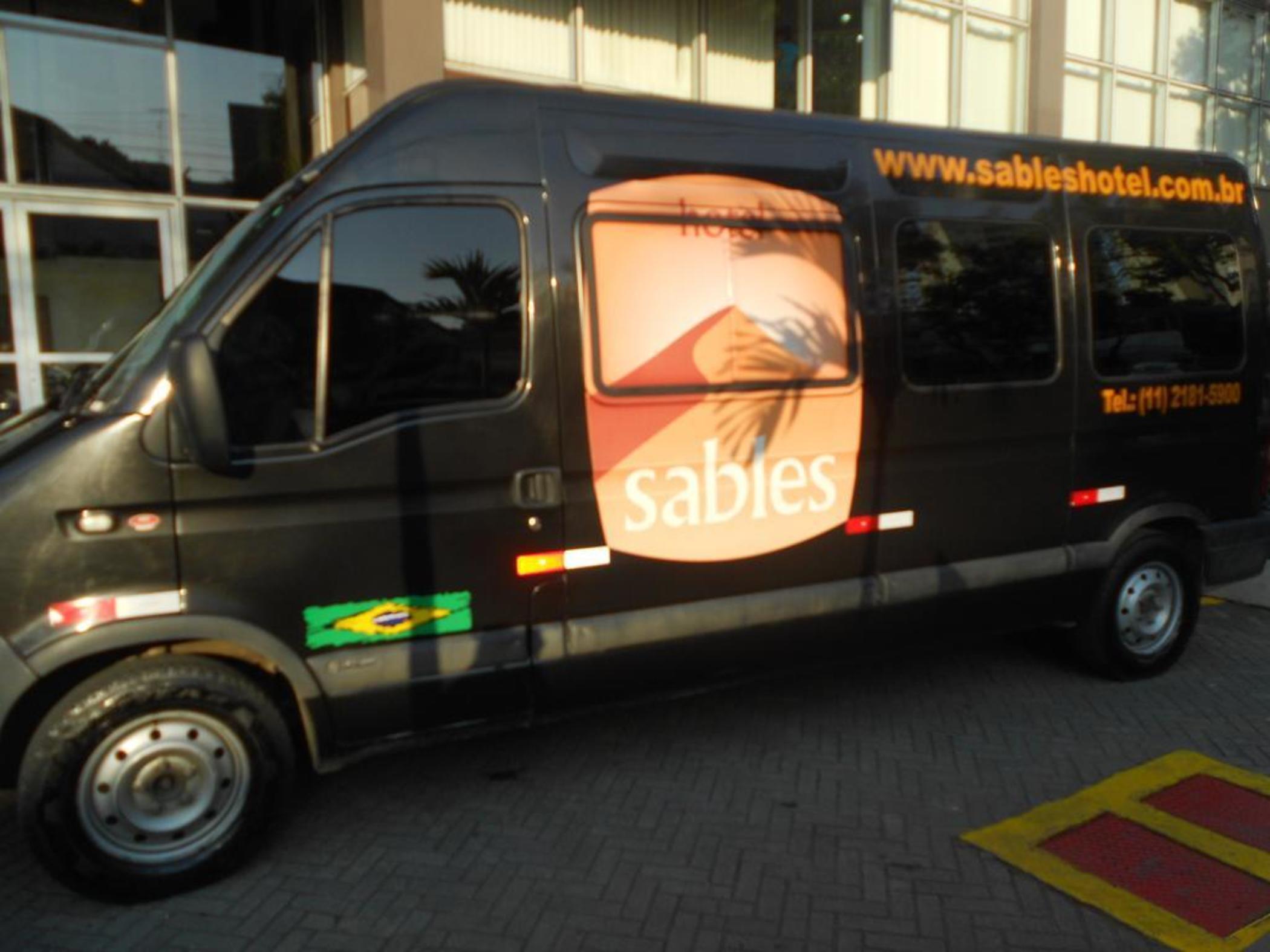 Sables Hotel กัวรูยุส ภายนอก รูปภาพ