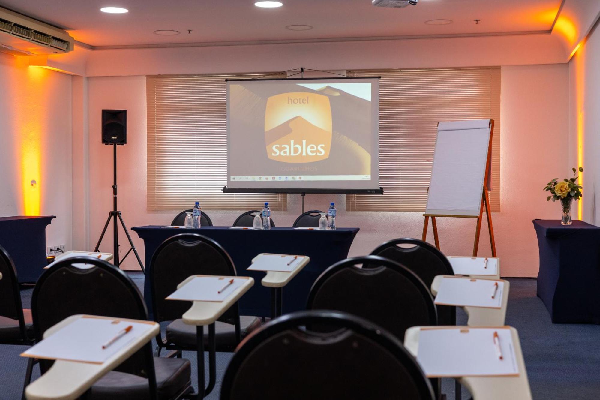 Sables Hotel กัวรูยุส ภายนอก รูปภาพ